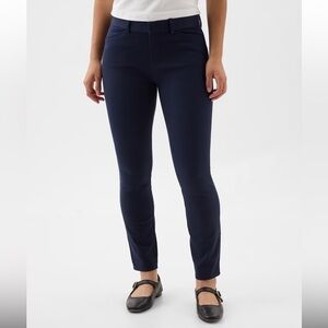Gap Skinny Ankle Dress Pant in Navy